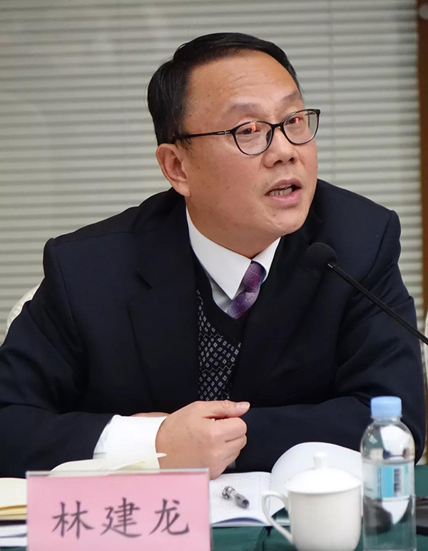 全國(guó)縫制機(jī)械標(biāo)準(zhǔn)化技術(shù)委員會(huì)2018年年會(huì)在天津舉行(圖7)